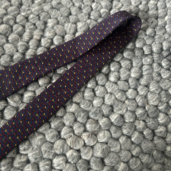 Brooks Brothers Blue Red Printed Tie - Picture 3 of 5